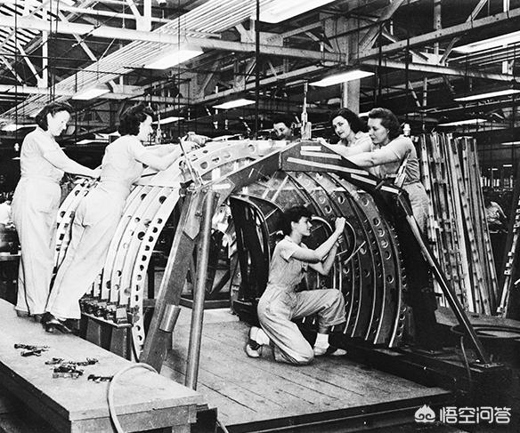 Rosie worked in all-women riveting teams assembling wings for B-26 bombers at the DeSoto-Warren plant in Detroit.